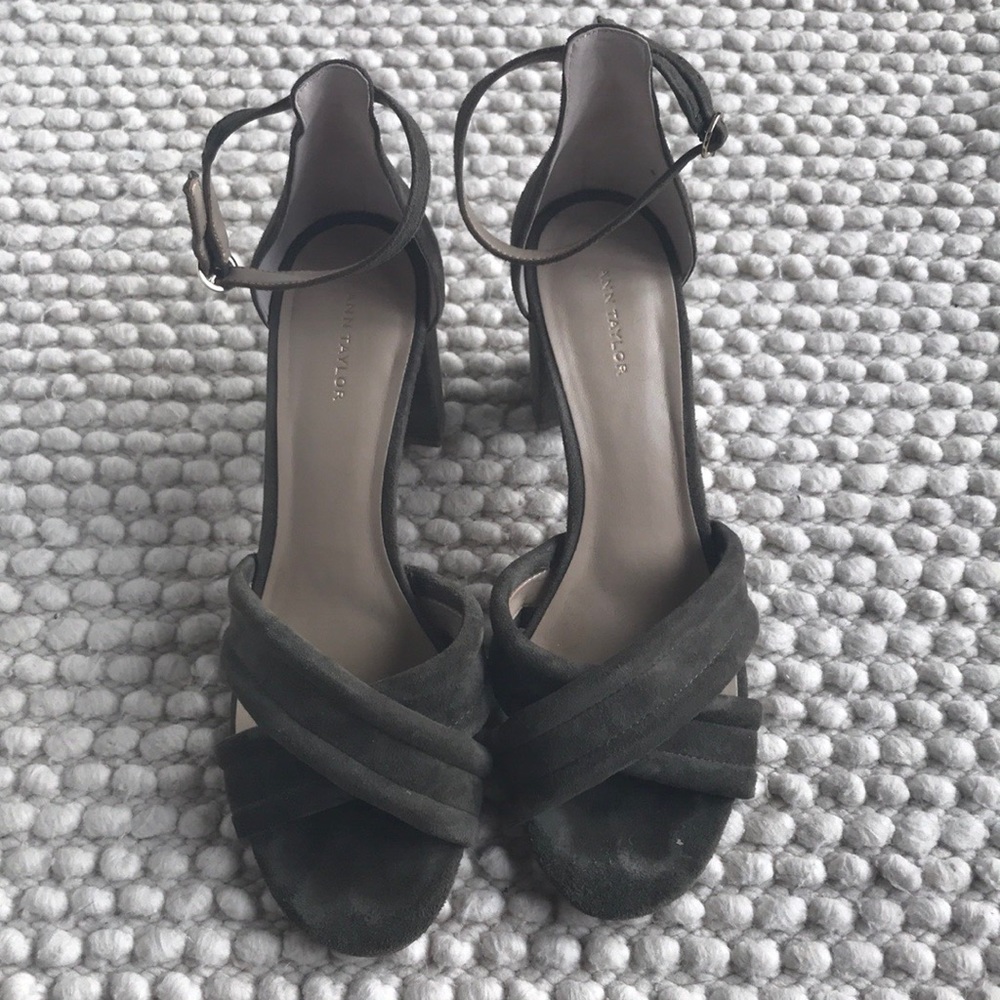 Olive green suede Ann Taylor stacked heels